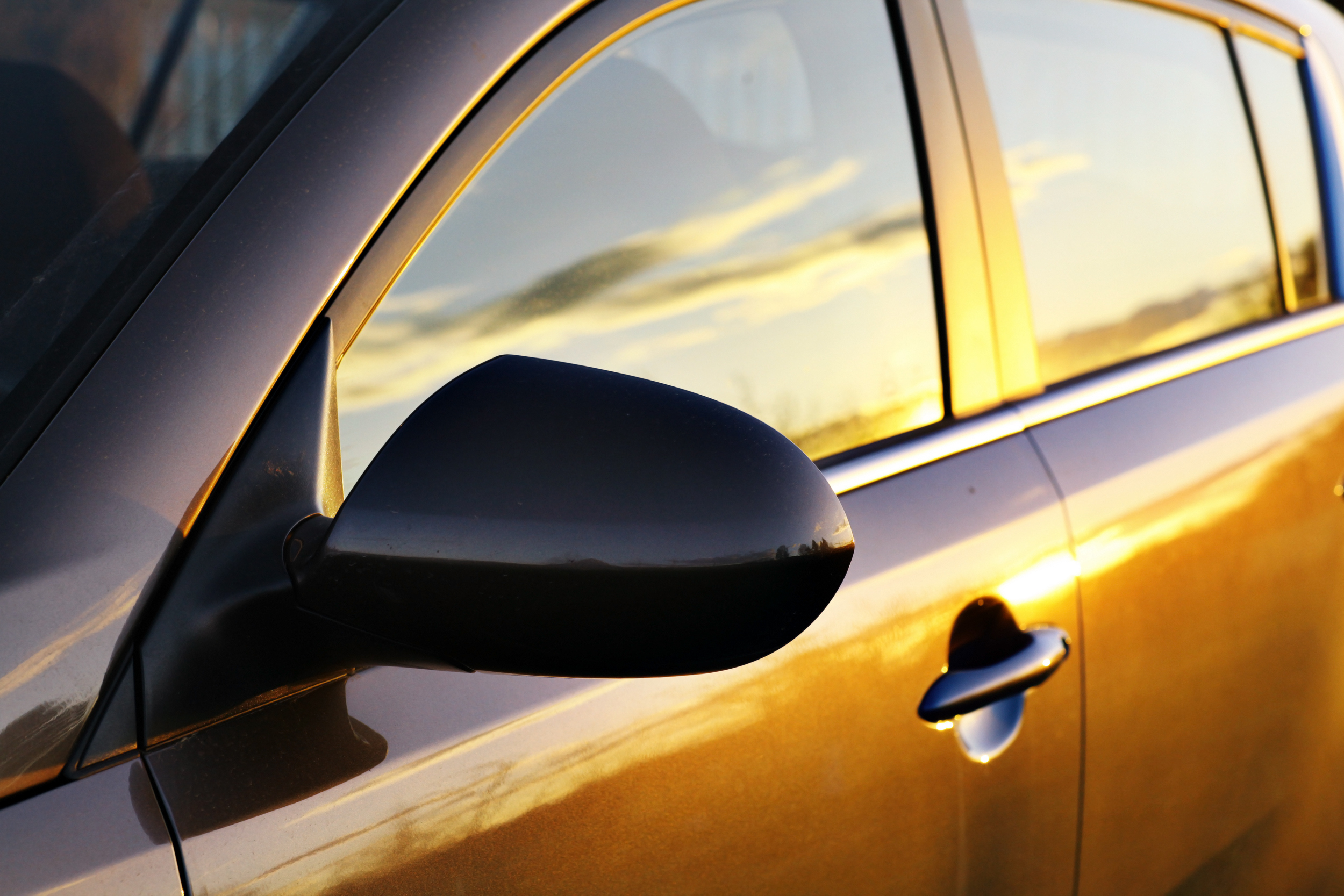 Como cuidar do seu carro durante o verão - Rek Parking